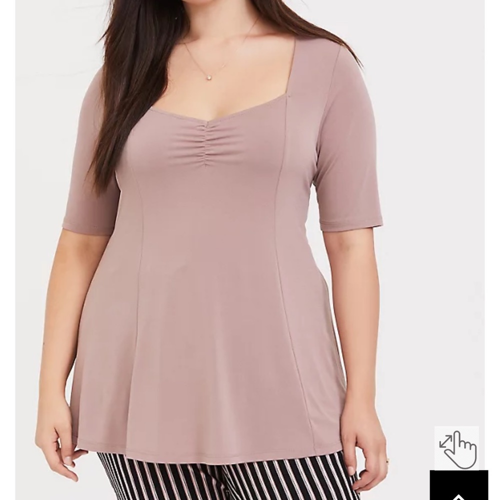 Torrid Studio Knit Sweetheart Neckline Top Size 1
